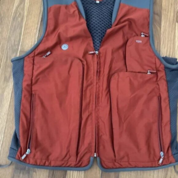 Vintage Tumi Rust Travel Vest Medium Men Cargo Outdoor Tactical - Picture 3 of 11
